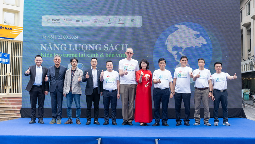 Representatives of central, local authorities and businesses at the event. Photo credit: GIZ.